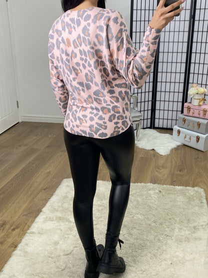 Leoli Super Soft Baby Pink Batwing Leopard Print Knit Jumper