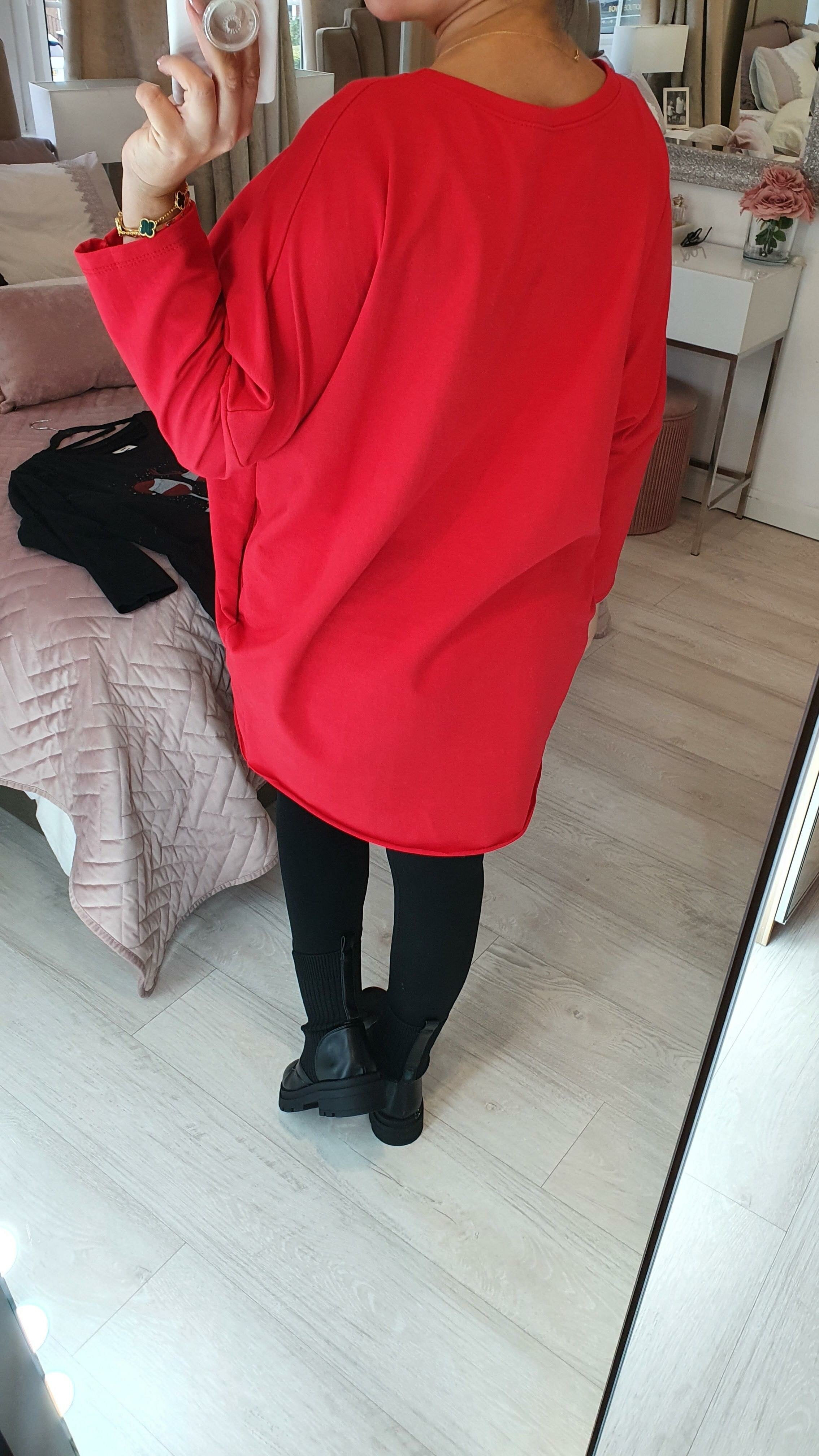 Malanie Reindeer Christmas Graphic Dipped Hem Sweatshirt