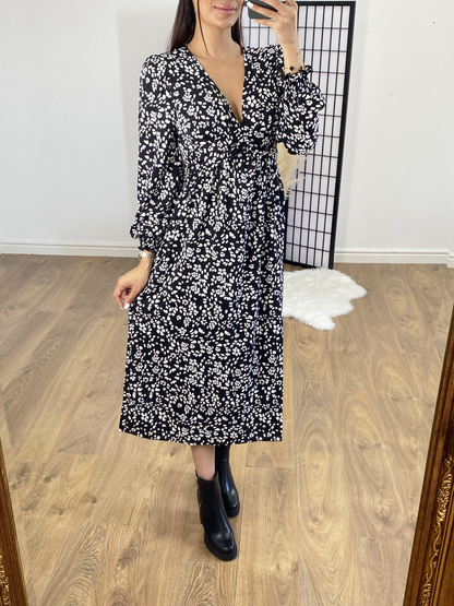 Otterley Graphic Print Puff Sleeve Midi Dress