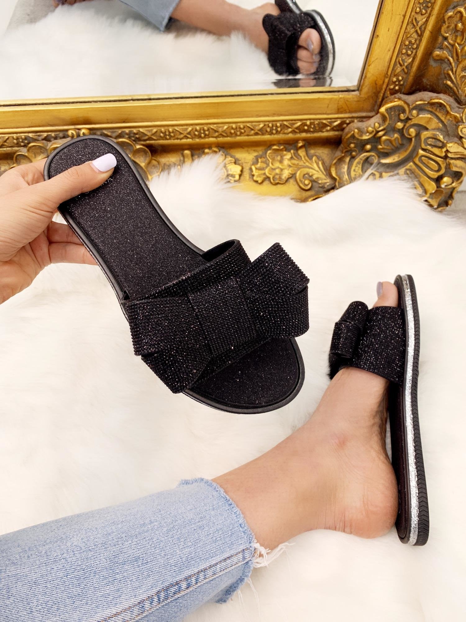 Samina Diamante Glitter Detail 3D Bow Sliders